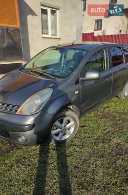 Хэтчбек Nissan Note 2006 в Перемышлянах