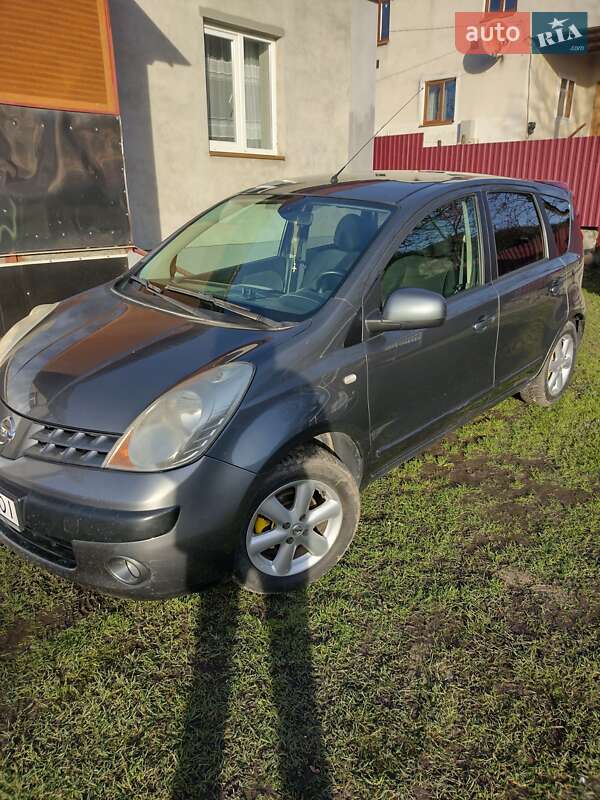 Хэтчбек Nissan Note 2006 в Перемышлянах фото 3 Хэтчбек Nissan Note 2006 в Перемышлянах