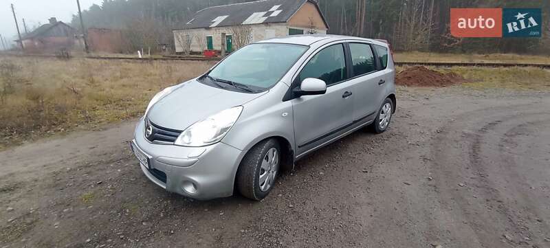 Хетчбек Nissan Note 2011 в Славуті