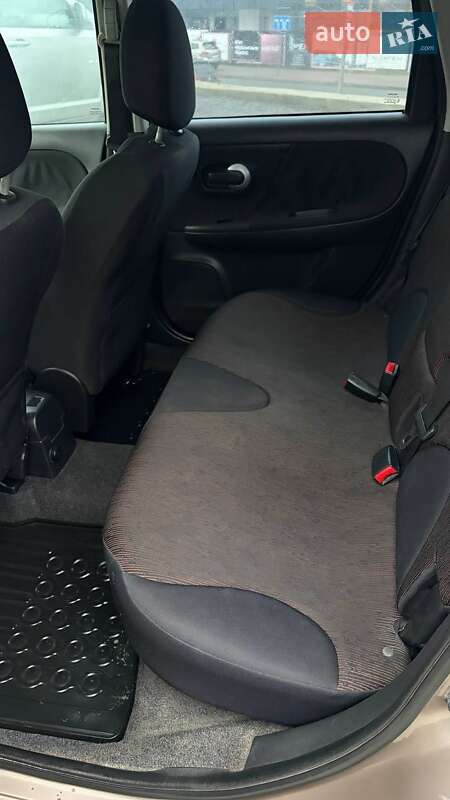 Хетчбек Nissan Note 2011 в Львові фото 13 Хетчбек Nissan Note 2011 в Львові