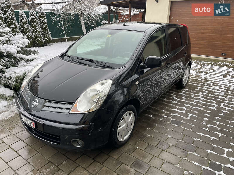Хэтчбек Nissan Note 2006 в Ивано-Франковске