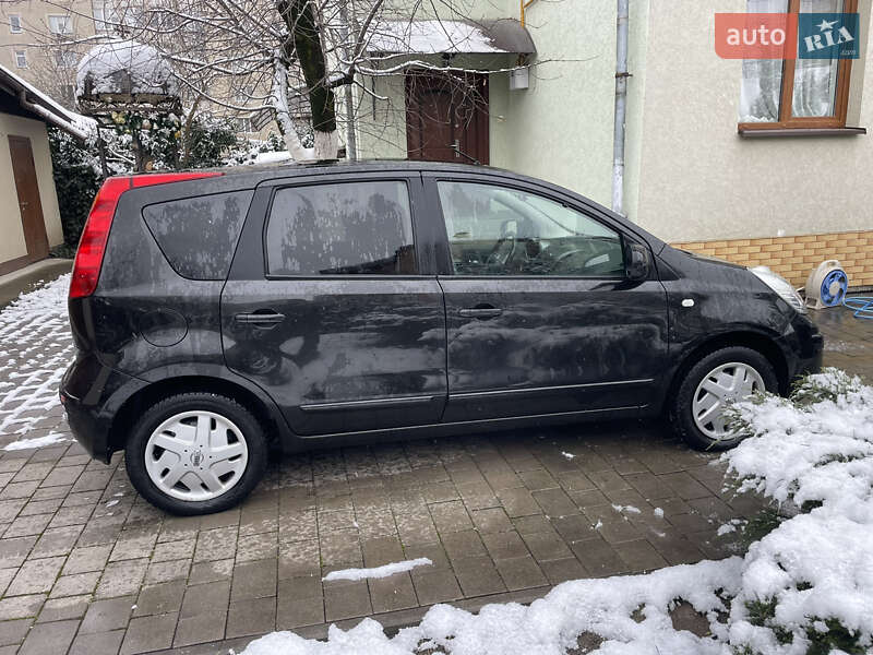 Хэтчбек Nissan Note 2006 в Ивано-Франковске