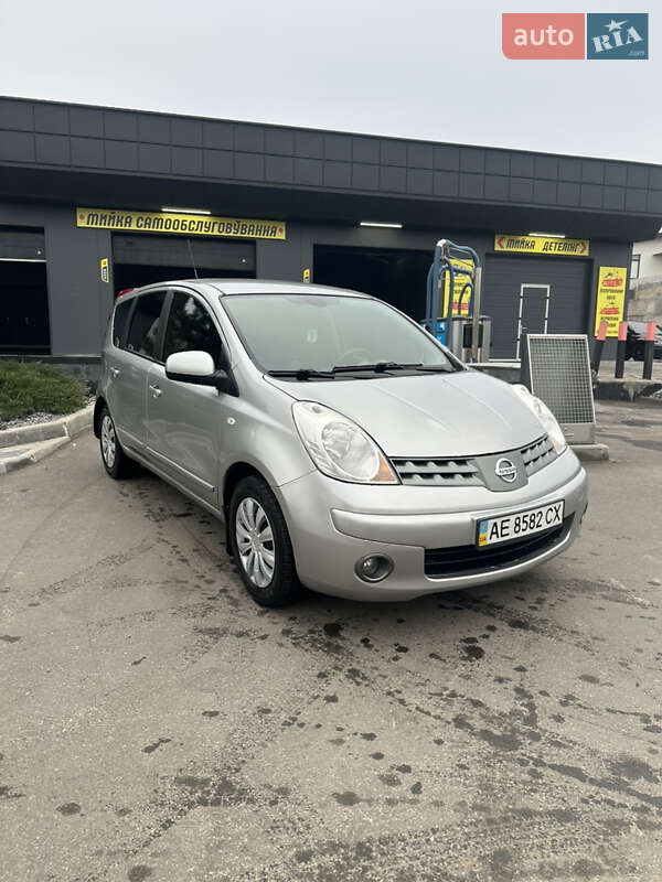 Хэтчбек Nissan Note 2008 в Днепре