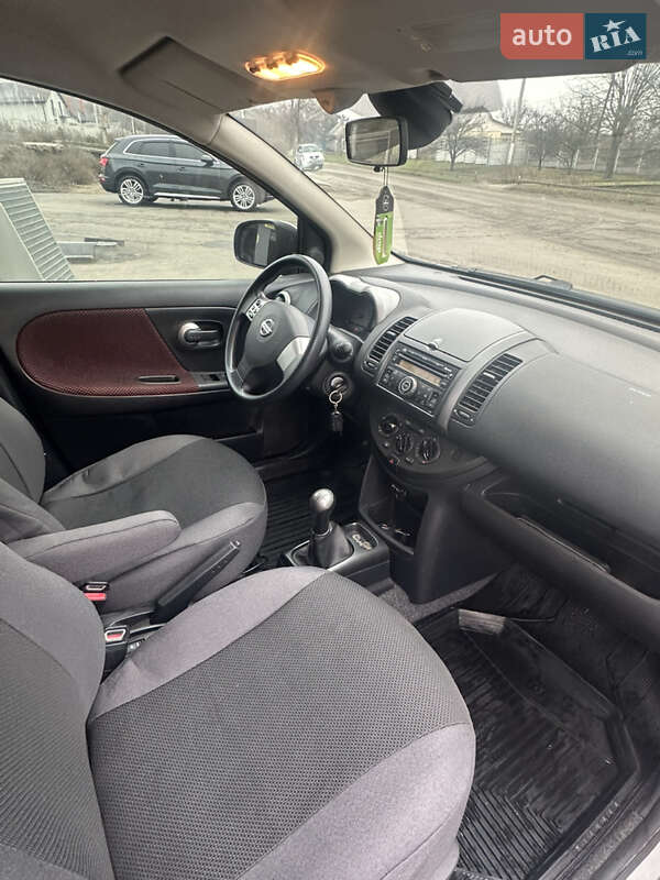 Хэтчбек Nissan Note 2008 в Днепре