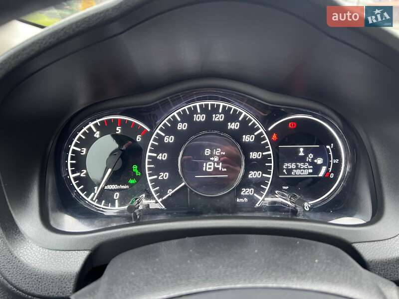 Хэтчбек Nissan Note 2013 в Луцке