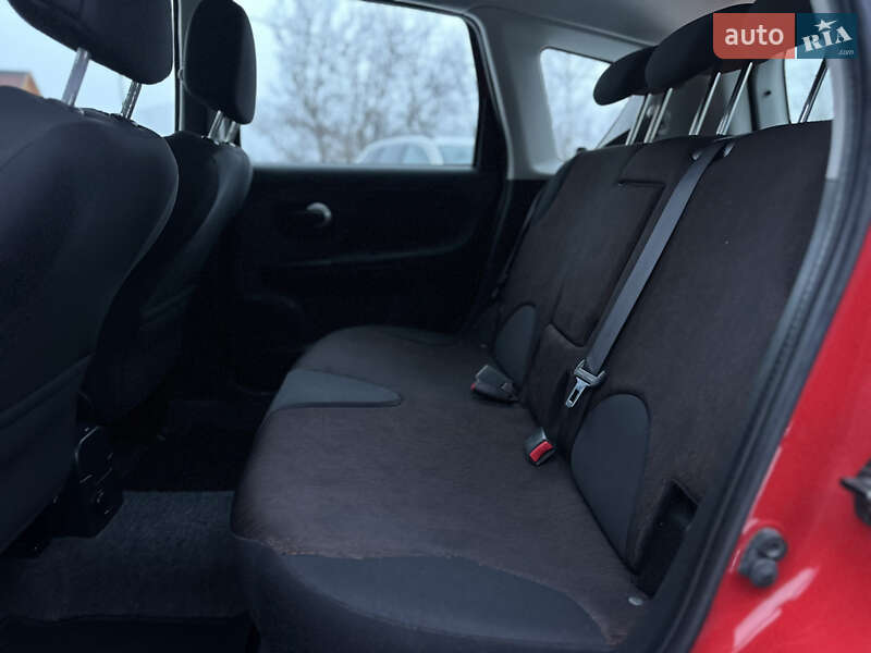 Хэтчбек Nissan Note 2010 в Виннице