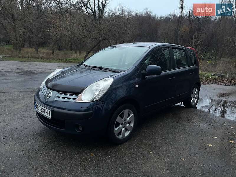 Хэтчбек Nissan Note 2007 в Каменском