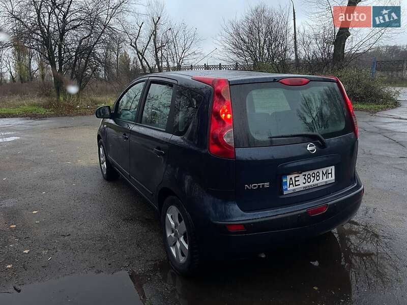 Хэтчбек Nissan Note 2007 в Каменском