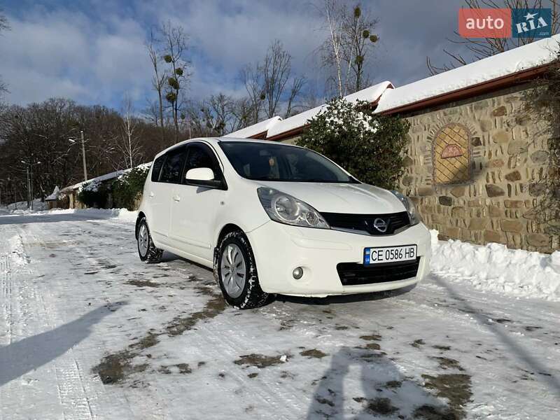 Хэтчбек Nissan Note 2010 в Черновцах