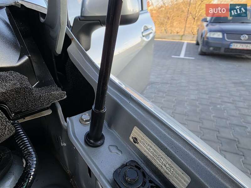 Хэтчбек Nissan Note 2014 в Хмельницком