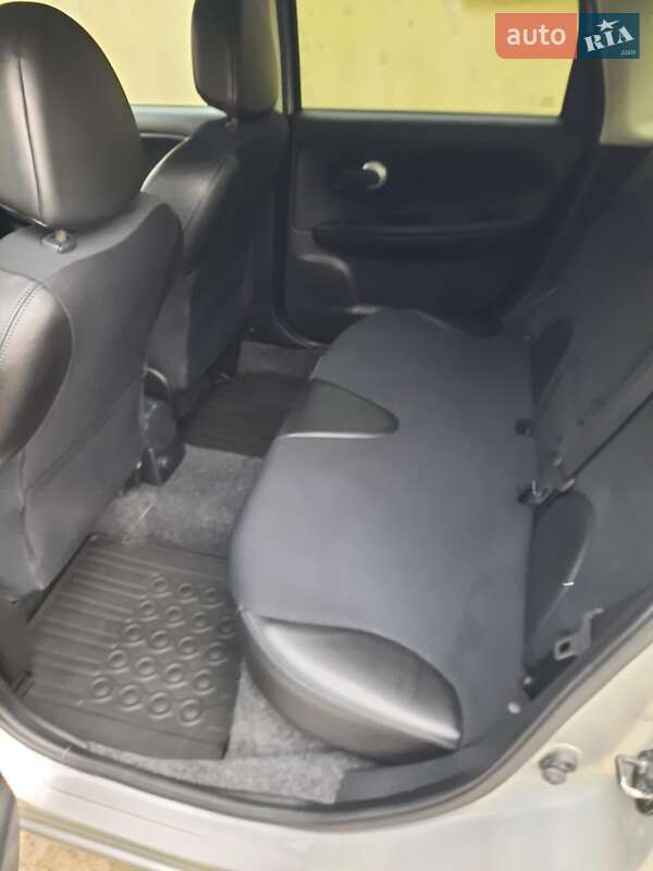 Хэтчбек Nissan Note 2013 в Новомосковске