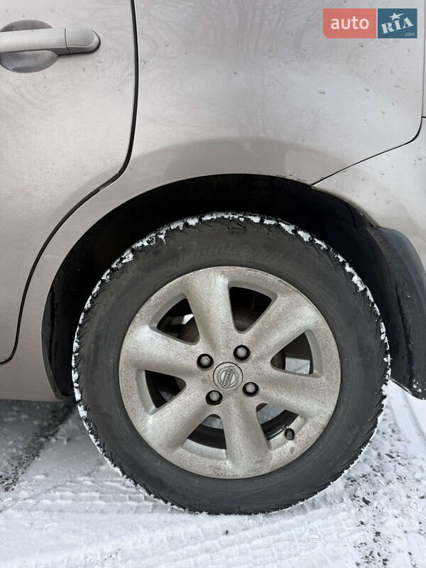 Хэтчбек Nissan Note 2007 в Измаиле