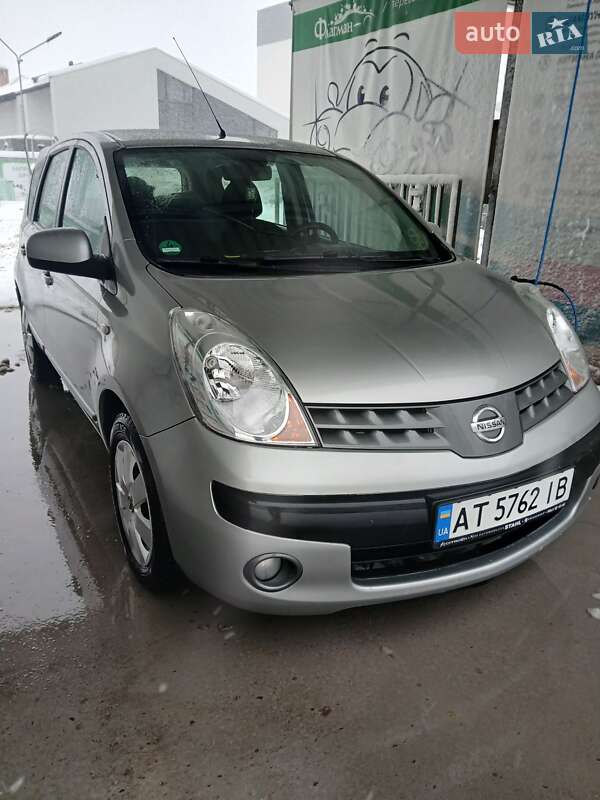 Хэтчбек Nissan Note 2006 в Ивано-Франковске