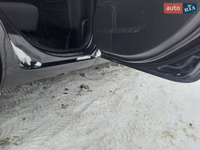 Хэтчбек Nissan Note 2006 в Славуте