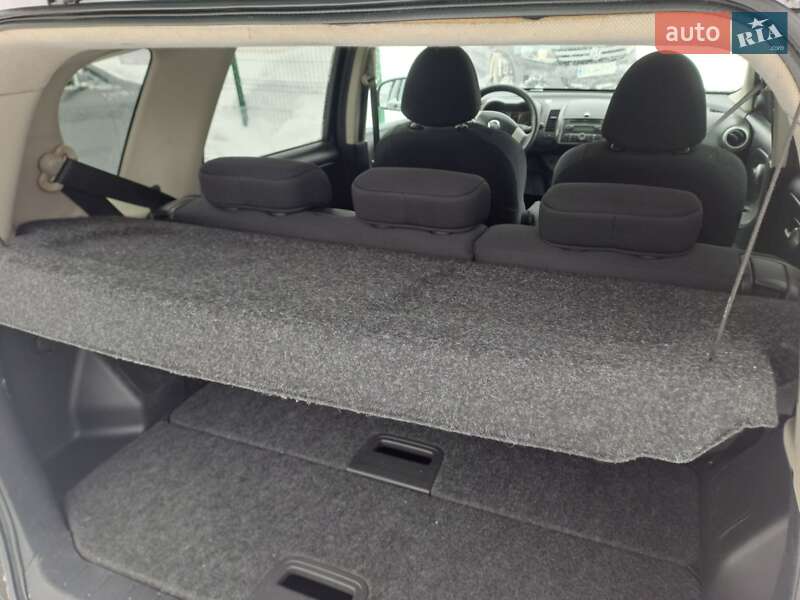 Хэтчбек Nissan Note 2006 в Славуте