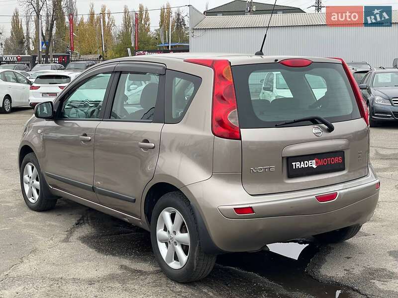 Хэтчбек Nissan Note 2007 в Киеве