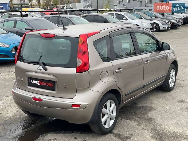 Хэтчбек Nissan Note 2007 в Киеве