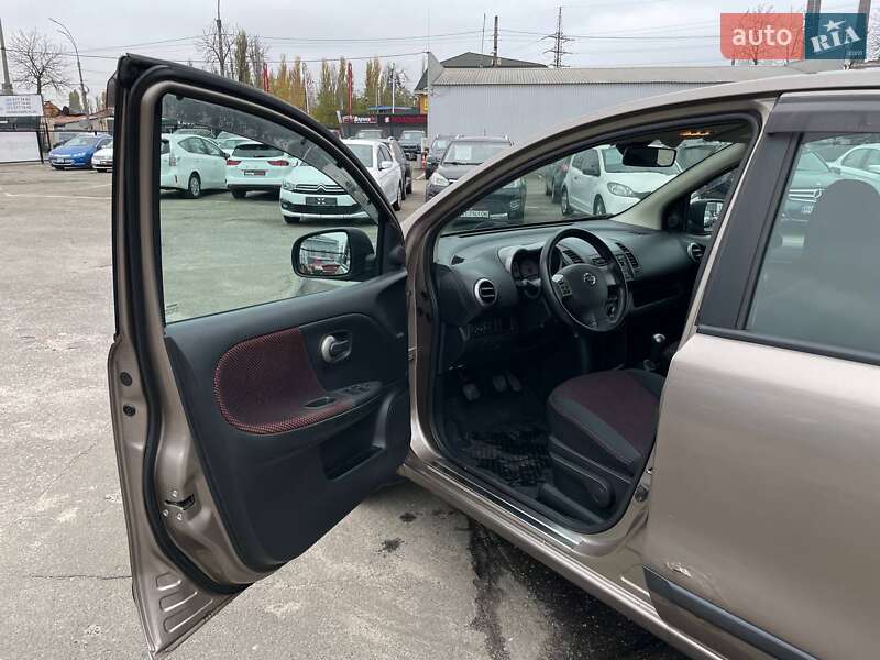Хэтчбек Nissan Note 2007 в Киеве