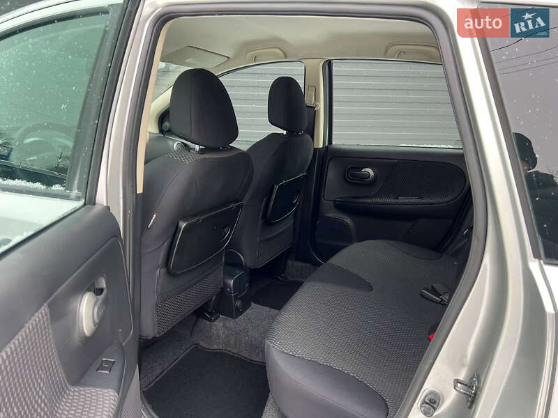 Хэтчбек Nissan Note 2008 в Каменском