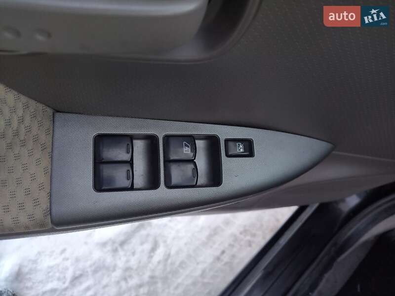 Хэтчбек Nissan Note 2006 в Виноградове