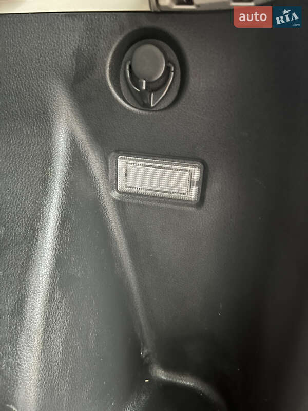 Хэтчбек Nissan Note 2007 в Збараже