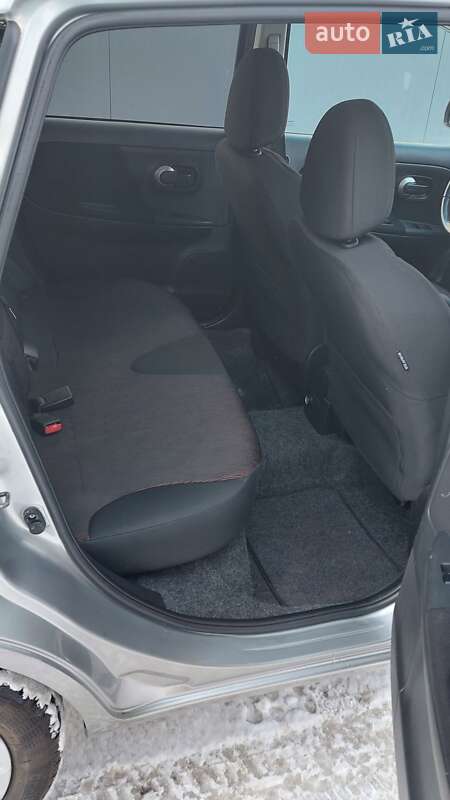 Хетчбек Nissan Note 2010 в Луцьку