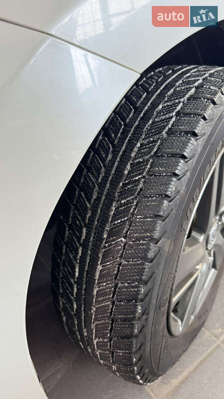 Хэтчбек Nissan Note 2012 в Кропивницком