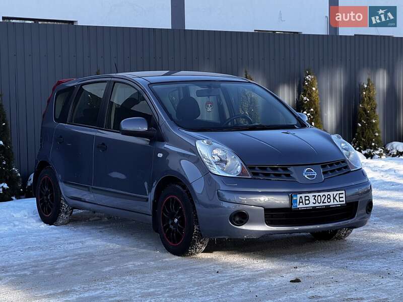Хэтчбек Nissan Note 2008 в Виннице
