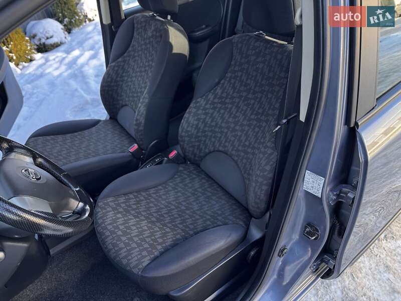 Хэтчбек Nissan Note 2008 в Виннице