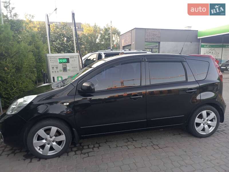 Хетчбек Nissan Note 2008 в Івано-Франківську фото 2 Хетчбек Nissan Note 2008 в Івано-Франківську