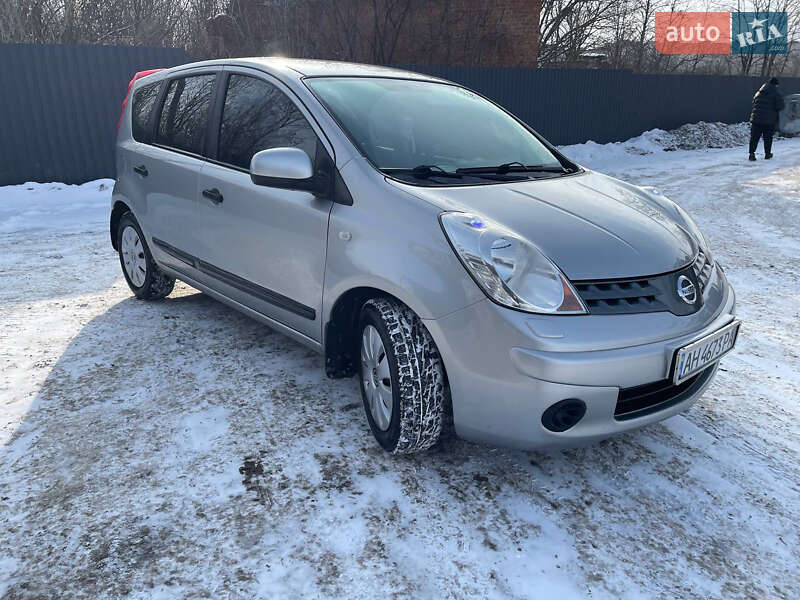 Хетчбек Nissan Note 2008 в Полтаві