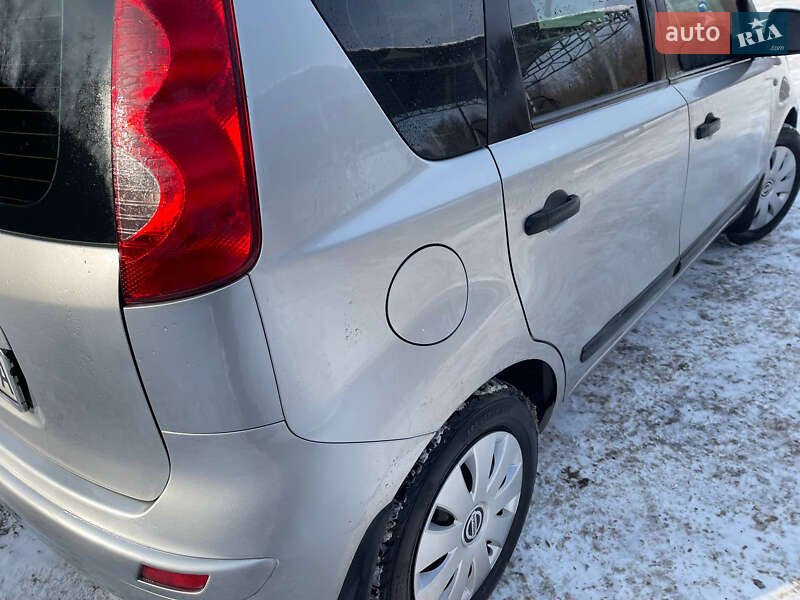 Хетчбек Nissan Note 2008 в Полтаві
