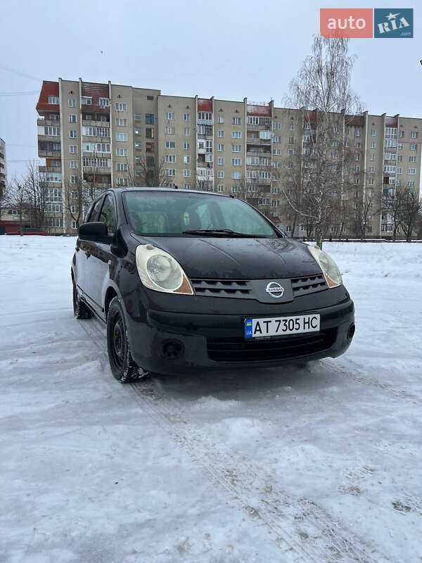 Хэтчбек Nissan Note 2007 в Долине