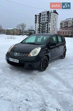 Хэтчбек Nissan Note 2007 в Долине фото Хэтчбек Nissan Note 2007 в Долине