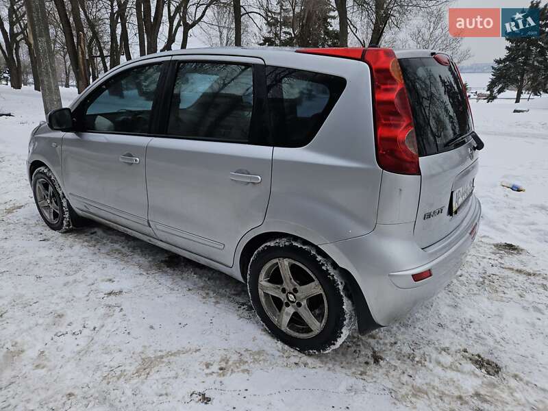 Хетчбек Nissan Note 2008 в Запоріжжі