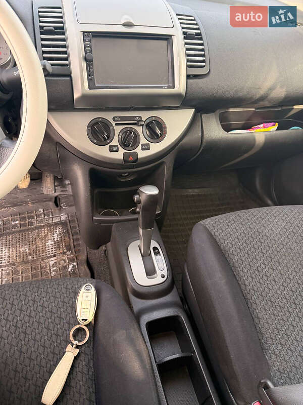 Хетчбек Nissan Note 2011 в Прилуках