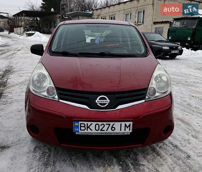 Хэтчбек Nissan Note 2012 в Ровно