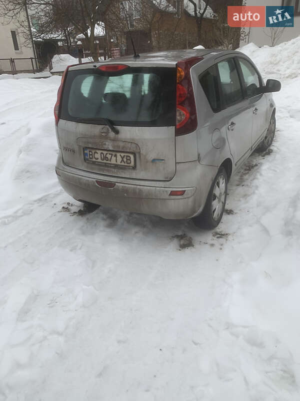 Хэтчбек Nissan Note 2009 в Львове фото 3 Хэтчбек Nissan Note 2009 в Львове