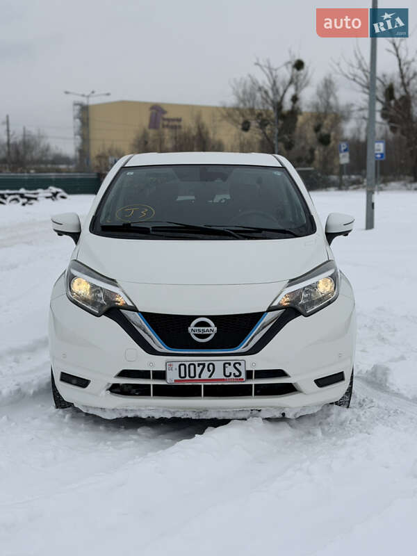 Хетчбек Nissan Note 2017 в Києві