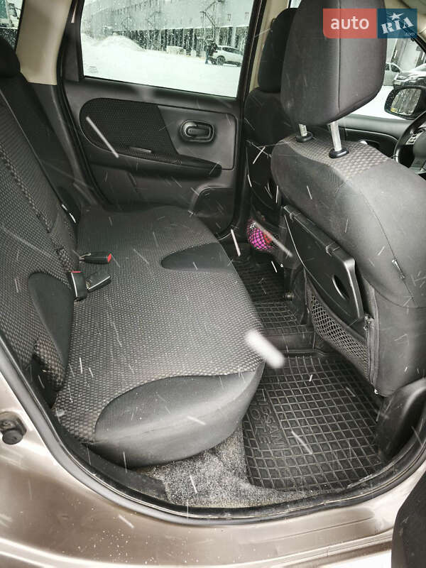 Хетчбек Nissan Note 2006 в Броварах