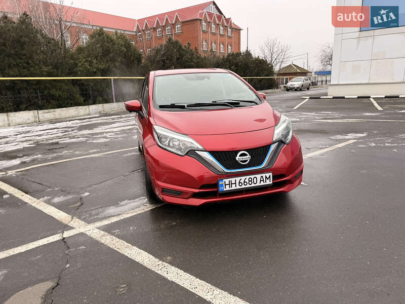 Хэтчбек Nissan Note 2018 в Одессе