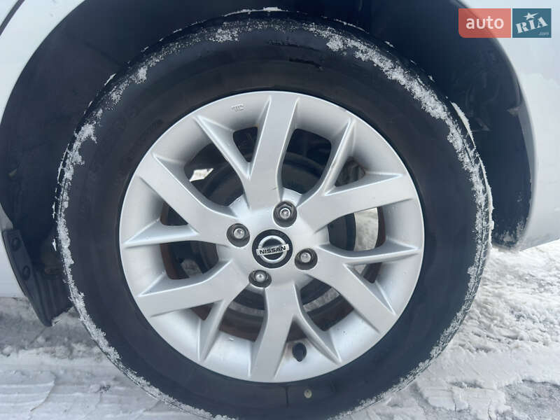 Хэтчбек Nissan Note 2019 в Киеве