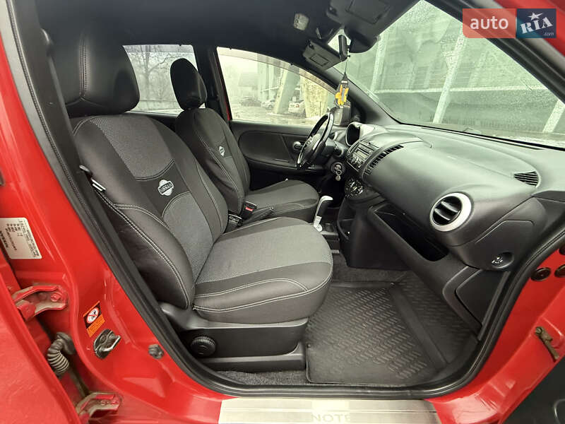 Хэтчбек Nissan Note 2007 в Полтаве