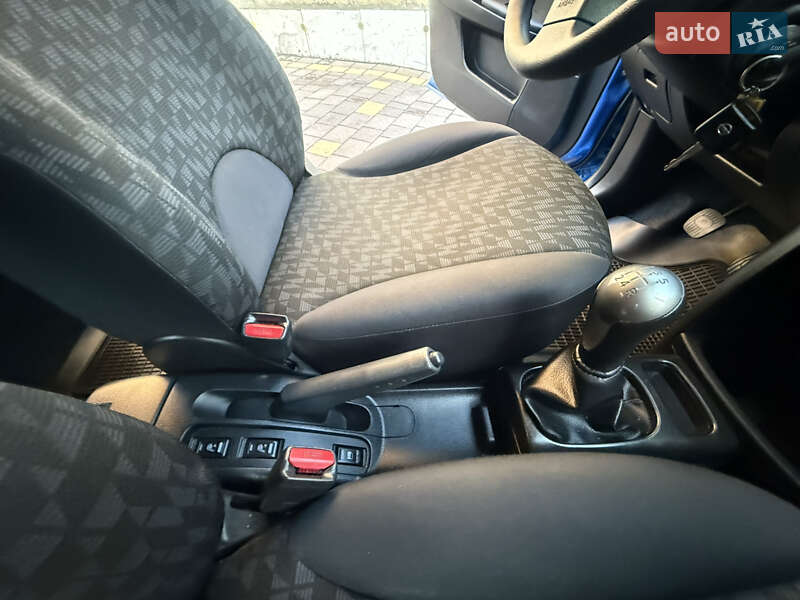 Хэтчбек Nissan Note 2008 в Львове фото 56 Хэтчбек Nissan Note 2008 в Львове