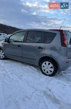 Хэтчбек Nissan Note 2011 в Львове