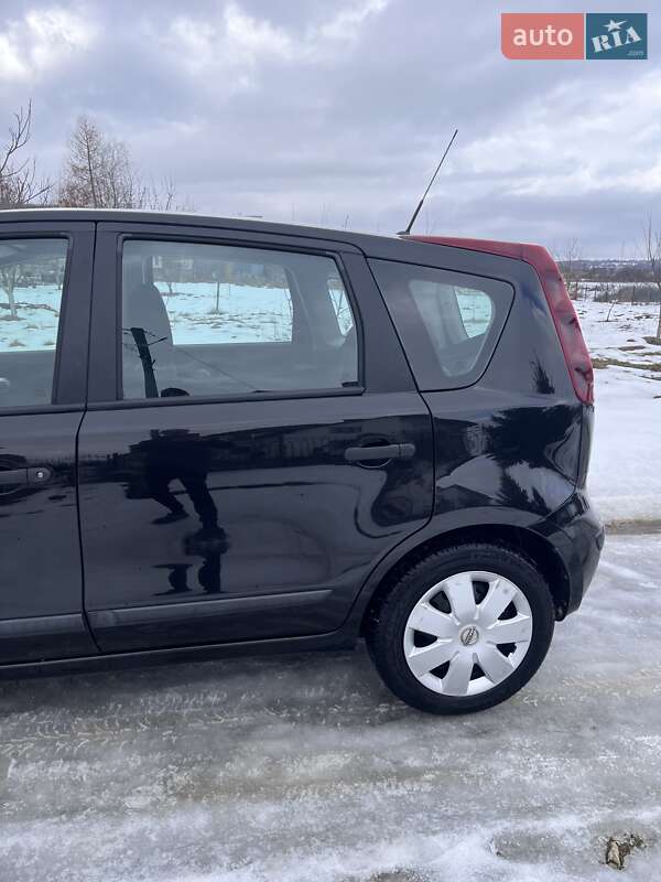 Хетчбек Nissan Note 2011 в Болехові
