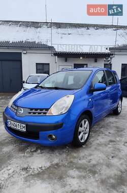 Хетчбек Nissan Note 2006 в Чернігові