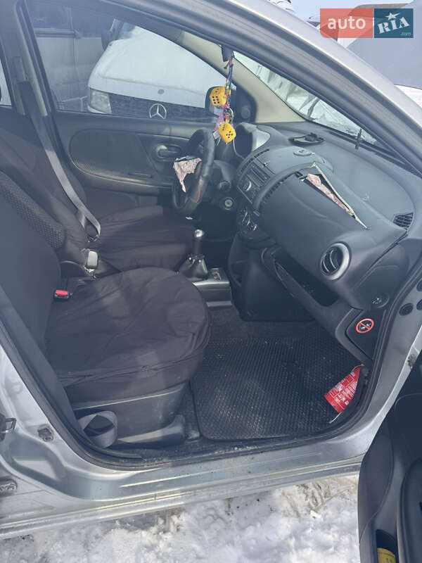 Хэтчбек Nissan Note 2007 в Ровно фото 10 Хэтчбек Nissan Note 2007 в Ровно