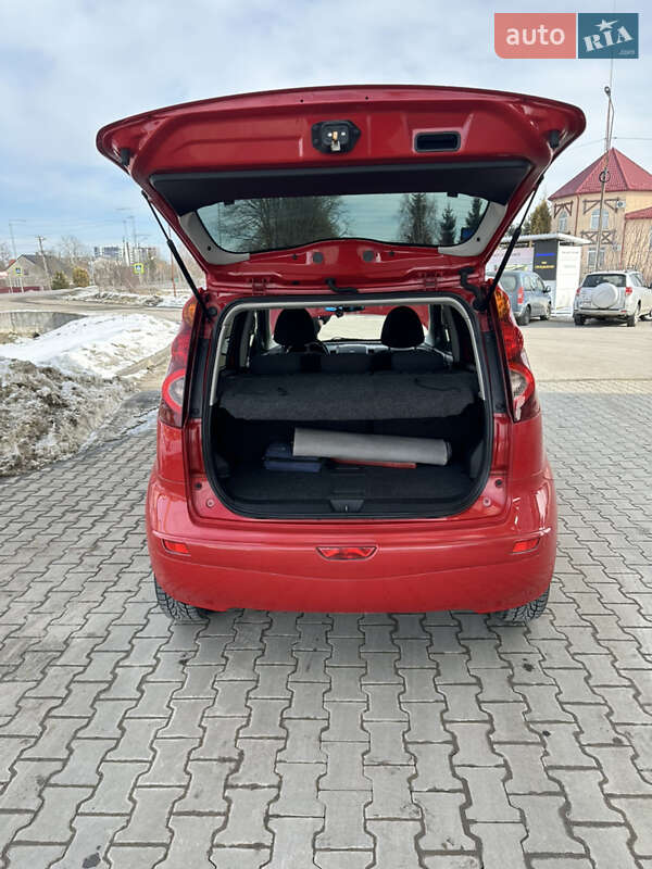 Хетчбек Nissan Note 2012 в Городку фото 12 Хетчбек Nissan Note 2012 в Городку