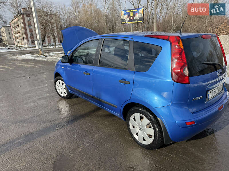 Хэтчбек Nissan Note 2008 в Надворной